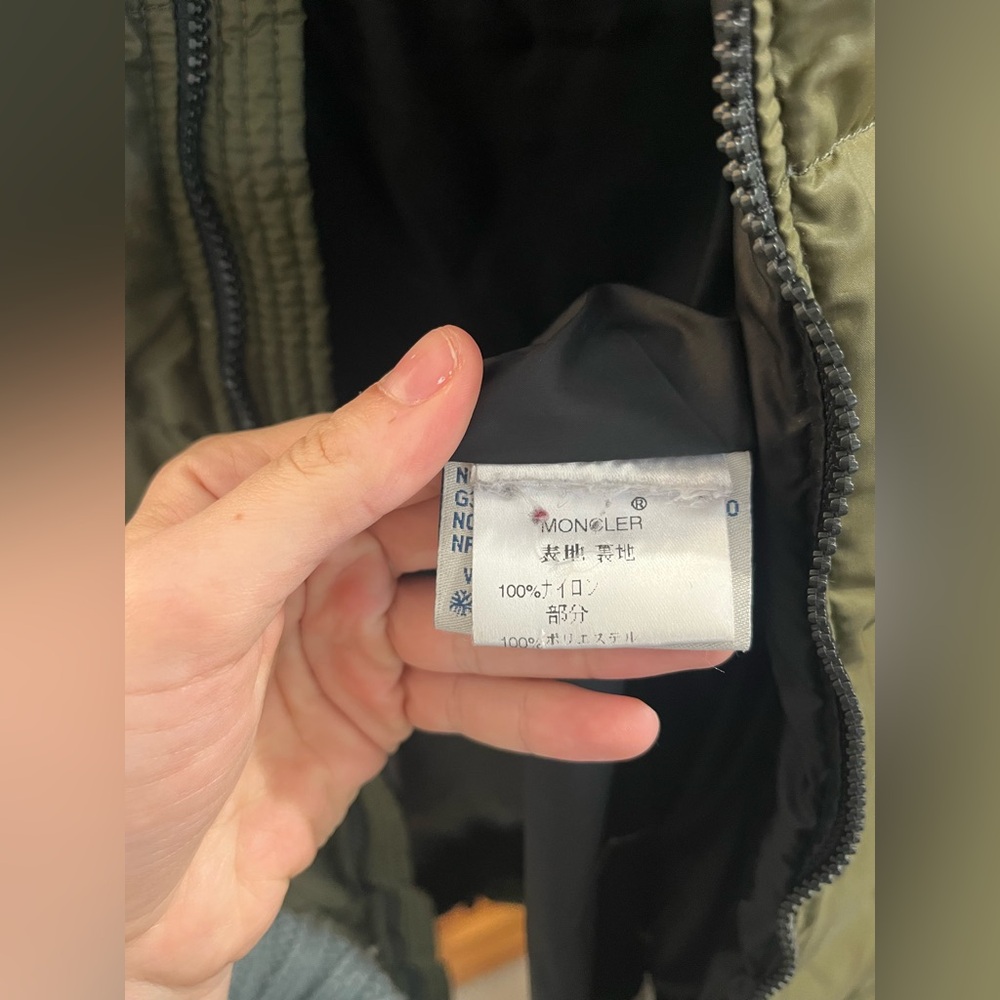 Moncler coat - Picture 5 of 11